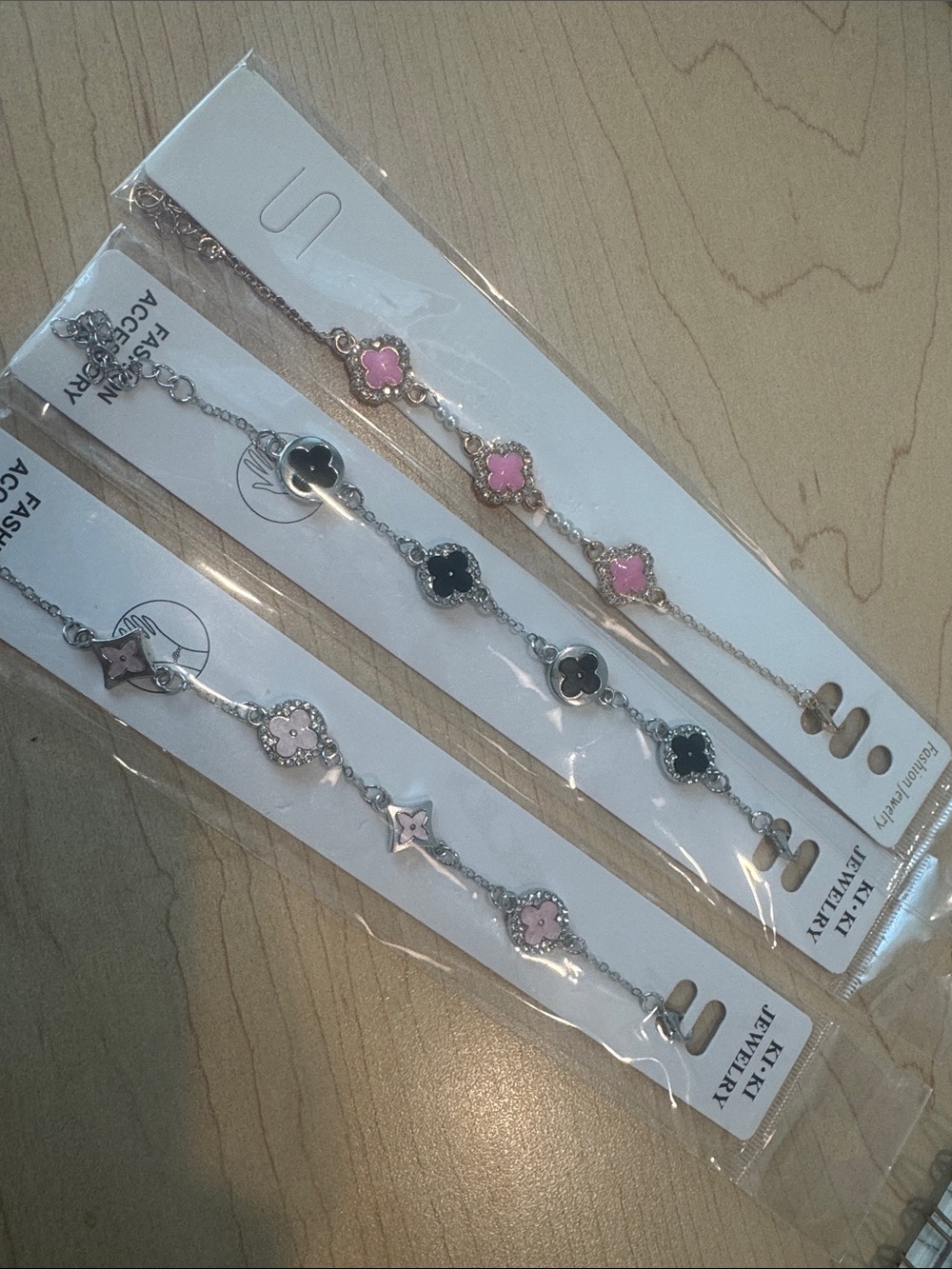 3 pack bracelets 🖤